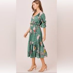 Lovestitch short sleeve floral dress size M